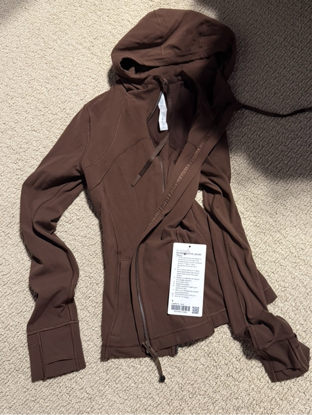 NWT Lululemon Hooded Define Jacket *Nulu
Java size 4 - Picture 3 of 3